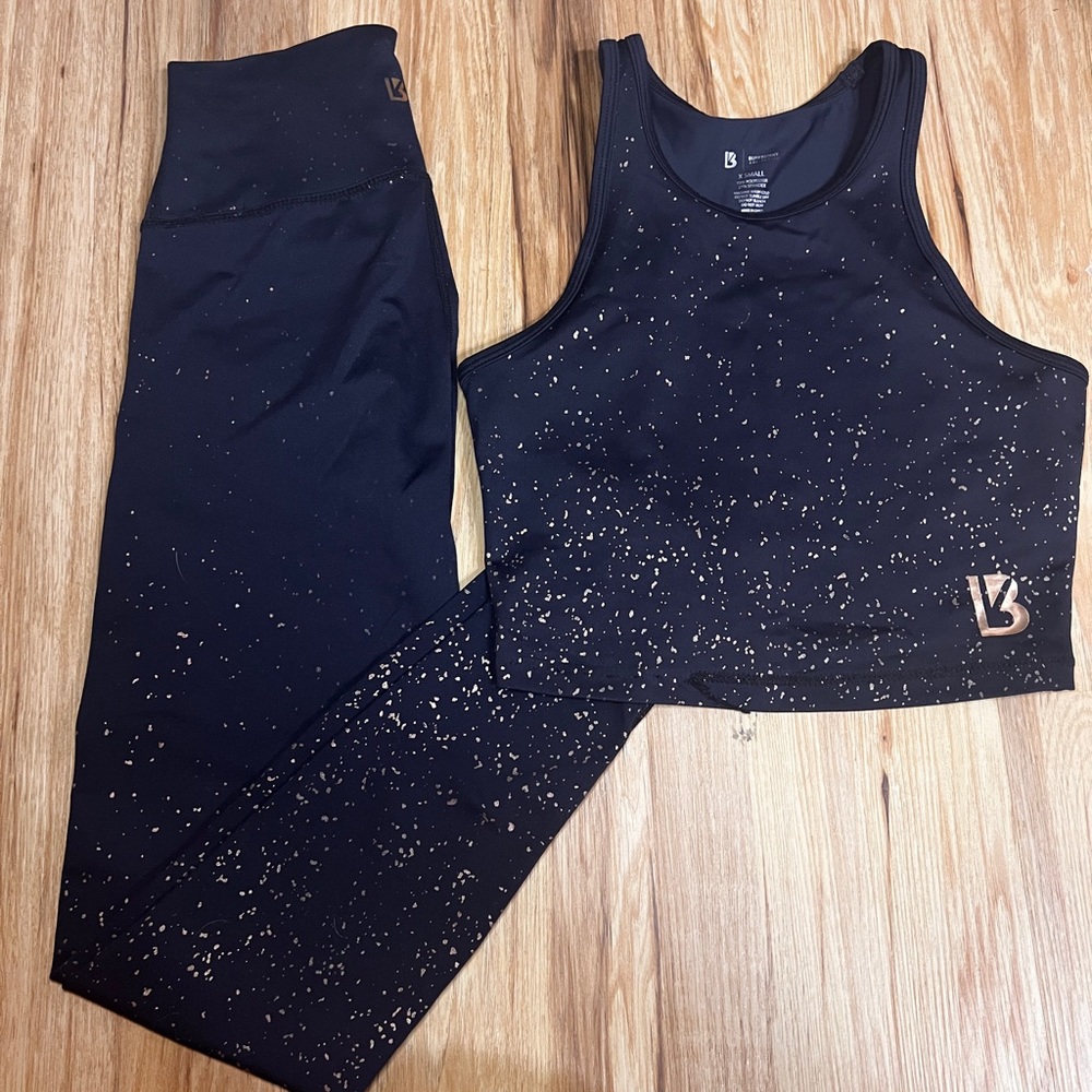 Buffbunny xsmall aurora crop and matching leggings , GUC